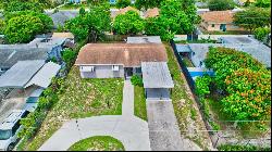 914 SW 11th Terrace, Delray Beach FL 33444