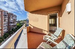 Exclusive second-line beach flat with sea views in La Malagueta, Málaga 29016