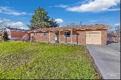 548 Crestview Dr, Twin Falls ID 83301