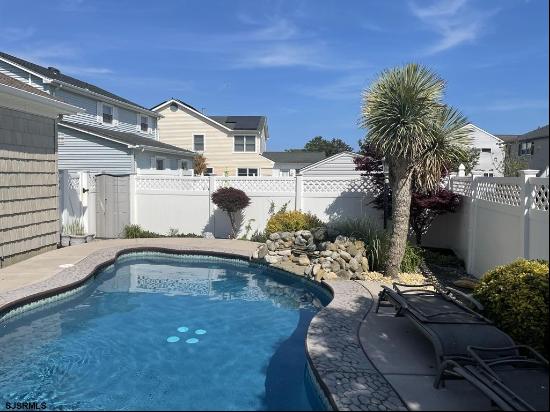 5216 Waterview, Brigantine NJ 08203