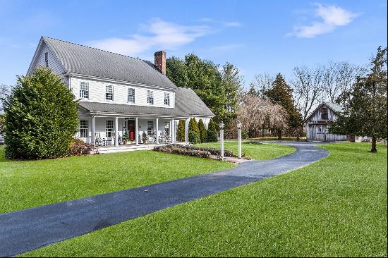 Private, Pristine and Proximity to Ct. River