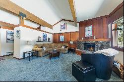 The heart of Olympic Valley a Squaw Valley Meadows Condo