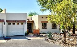 791 W Calle De Alegria, Green Valley, AZ 85614