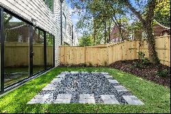 New Townhomes in West Midtown with Stunning Rooftop Terraces