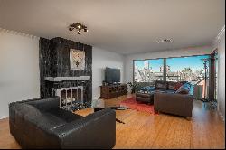 Stunning Tree-Top Level Condo in the Heart of Capitol Hill