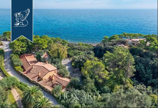 An exclusive oasis of luxury and privacy with access to the sea for sale in Monte Argentar