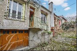 House to renovate in a private cul-de-sac, 5 bedrooms, with garden and parking