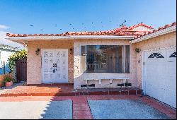 2104 Chestnut Avenue, Manhattan Beach, CA 90266