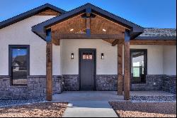 Brand-New Moab Home with Red Rock Views and Custom Touches