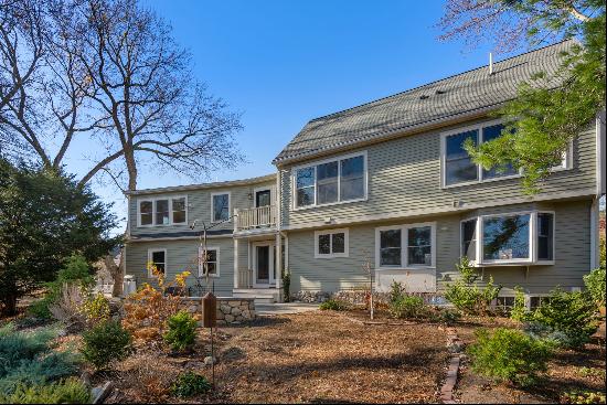 30 Lakeview Ave,Natick, MA, 01760