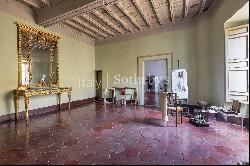 Prestigious historic residence in the heart of Rome