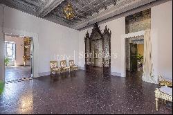 Prestigious historic residence in the heart of Rome