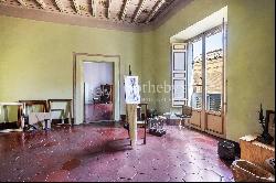 Prestigious historic residence in the heart of Rome