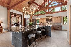 Hayden Lake Rustic Luxury Waterfront