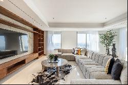 Upgraded Duplex Penthouse with Breathtaking Views