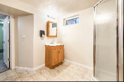 Fantastic Starter Home Close to Ogden Canyon!