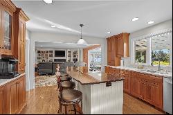 6 Strawberry Drive,Barrington, RI, 02806