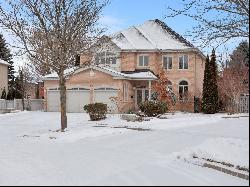 46 Goldring Cres