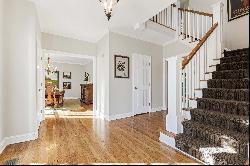 Move-In-Ready Colonial 