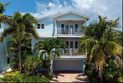 4805 2nd Ave, Holmes Beach, FL 34217