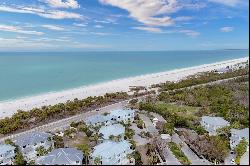 704 S Harbor Dr, Boca Grande, FL 33921