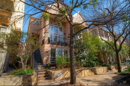 2218 Allen Street, Dallas, TX, 75204, USA