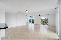 7600 Collins Ave,Miami Beach, FL, 33141