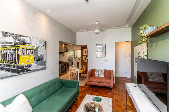 Renovated and furnished apartment near Praça Nossa Senhora da Paz in Ipanema