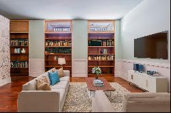 Flat, 4 bedrooms, for Sale