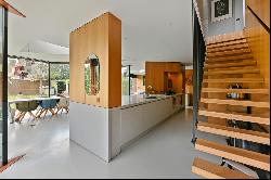 Modern and Sustainable Detached House on Eikenlaan in Muiderberg