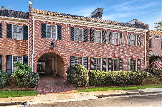 Stunning Buckhead Townhome with Detached Studio and Private Courtyard Garden