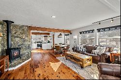 Beautiful Home in Whitewood