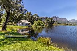 Bringing together homes, nature and human beings in beautiful Franschhoek