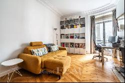 Paris 17th District – A bright 3-bed apartment