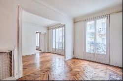 Sale - Apartment Paris 16th (Chaillot)