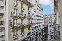 Sale - Apartment Paris 16th (Chaillot)