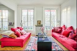 Paris 7th District - Avenue of Breteuil - 2 bed apartment