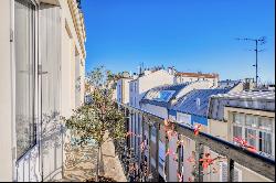 Paris 14th District - A renovated pied a terre