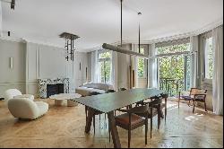 Paris 7th District – An exceptional 4-bed apartment