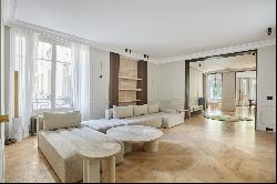 Paris 7th District – An exceptional 4-bed apartment