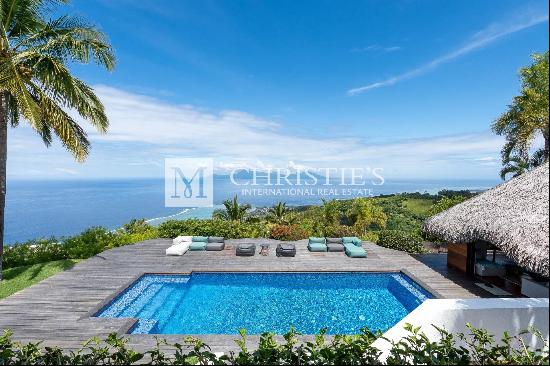 Stunning Villa with Panoramic Lagoon and Moorea Views