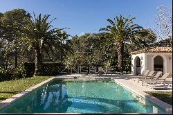 Mougins - Splendid provencal in a gated domain