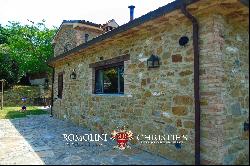 SUSTAINABLE COUNTRY HOUSE WITH BIO-LAKE FOR SALE IN UMBRIA, CITTÀ DI CASTELLO