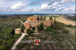 CASTLE TO BE RENOVATED FOR SALE IN MONTALCINO, VALDORCIA