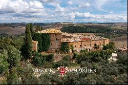 CASTLE TO BE RENOVATED FOR SALE IN MONTALCINO, VALDORCIA