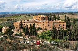 CASTLE TO BE RENOVATED FOR SALE IN MONTALCINO, VALDORCIA