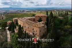 CASTLE TO BE RENOVATED FOR SALE IN MONTALCINO, VALDORCIA