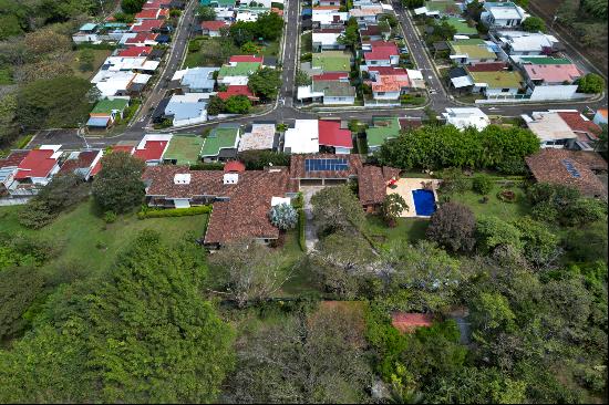 Verde Ciruelas, Espacio y Céntrica Ubicación