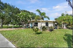 1013 SE 10th Street, Stuart FL 34996