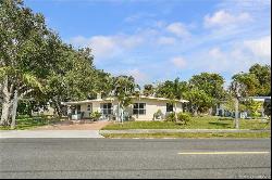 1013 SE 10th Street, Stuart FL 34996